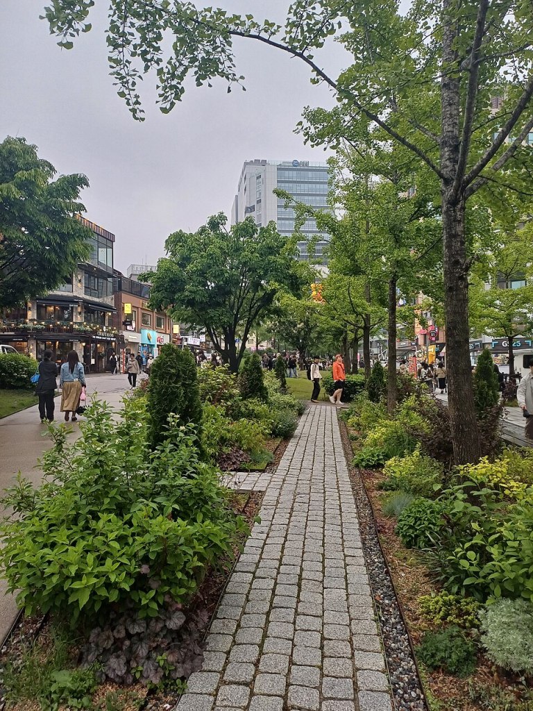 Gyeongui Line Forest Park in Yeonnam-dong, Seoul, a former railway corridor transformed into a public walking park.
